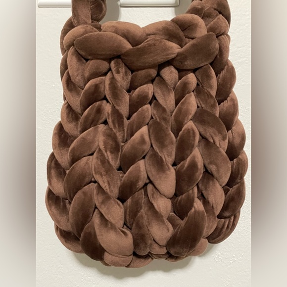 If you’d like to preorder, send me a DM or IG. Multiple colors available - Picture 1 of 2